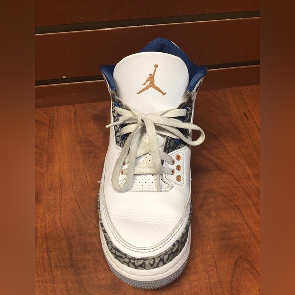 Nike Blue and Gray Sneakers - Picture 16 of 16